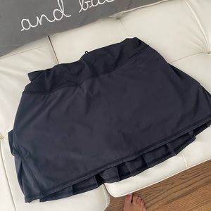 Lulu lemon pleated skort